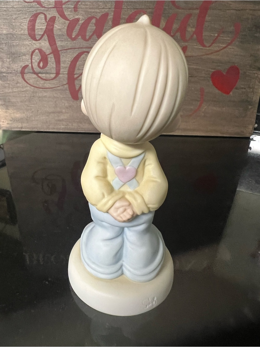Precious Moments Figurine "I'm Completely Suspended With Love" #526096 Boy Heart - Picture 5 of 6